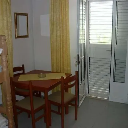 Kovacevic 3459 Appartement